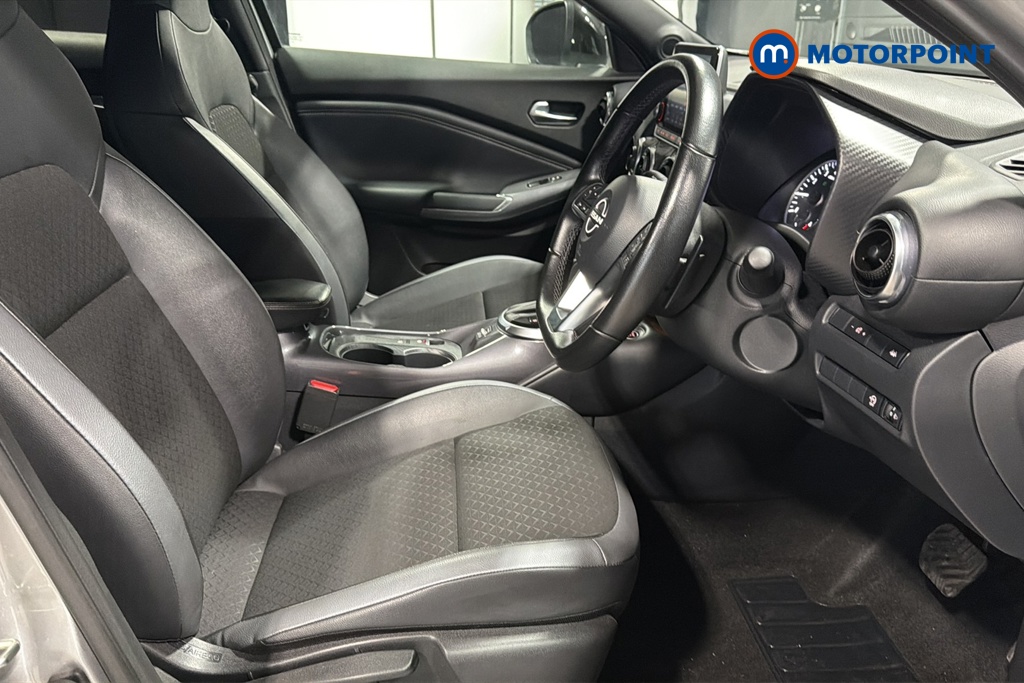 Nissan Juke N-Connecta Automatic Petrol SUV - Stock Number (1669794) - 22nd supplementary image