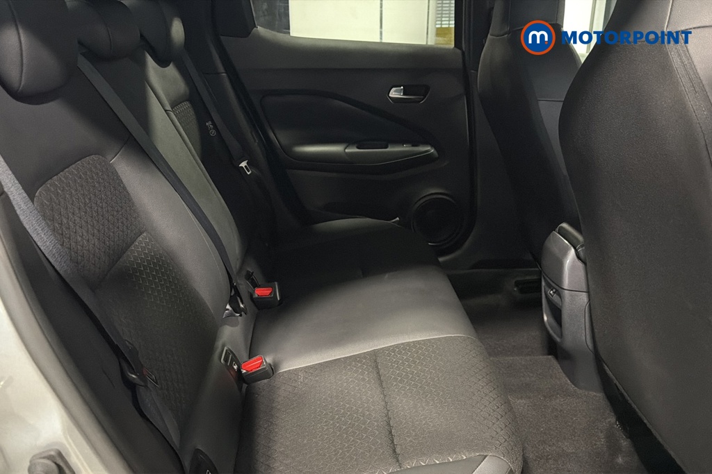 Nissan Juke N-Connecta Automatic Petrol SUV - Stock Number (1669794) - 25th supplementary image