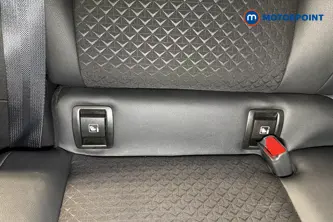 Nissan Juke N-Connecta Automatic Petrol SUV - Stock Number (1669794) - 27th supplementary image
