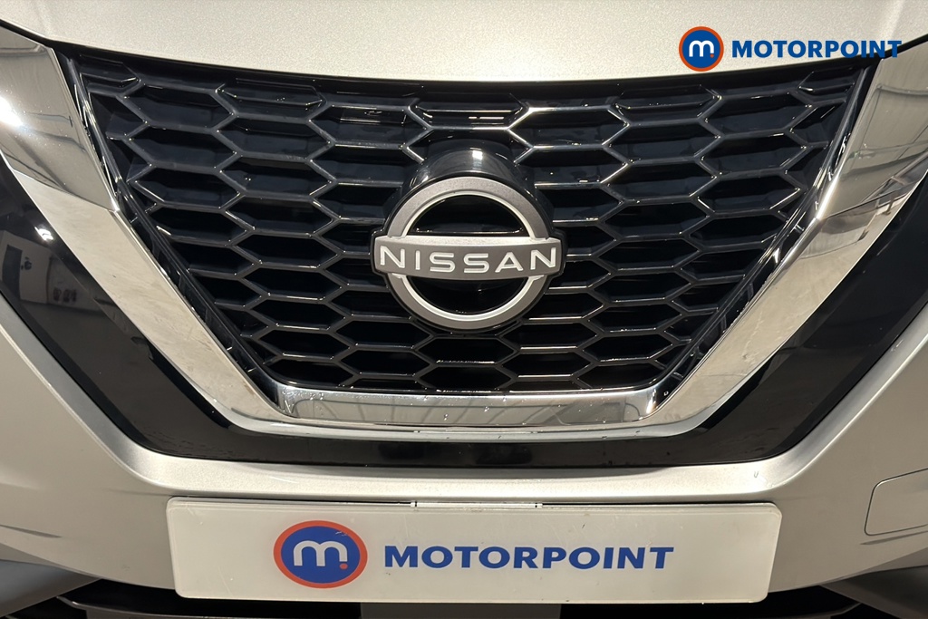 Nissan Juke N-Connecta Automatic Petrol SUV - Stock Number (1669794) - 43rd supplementary image
