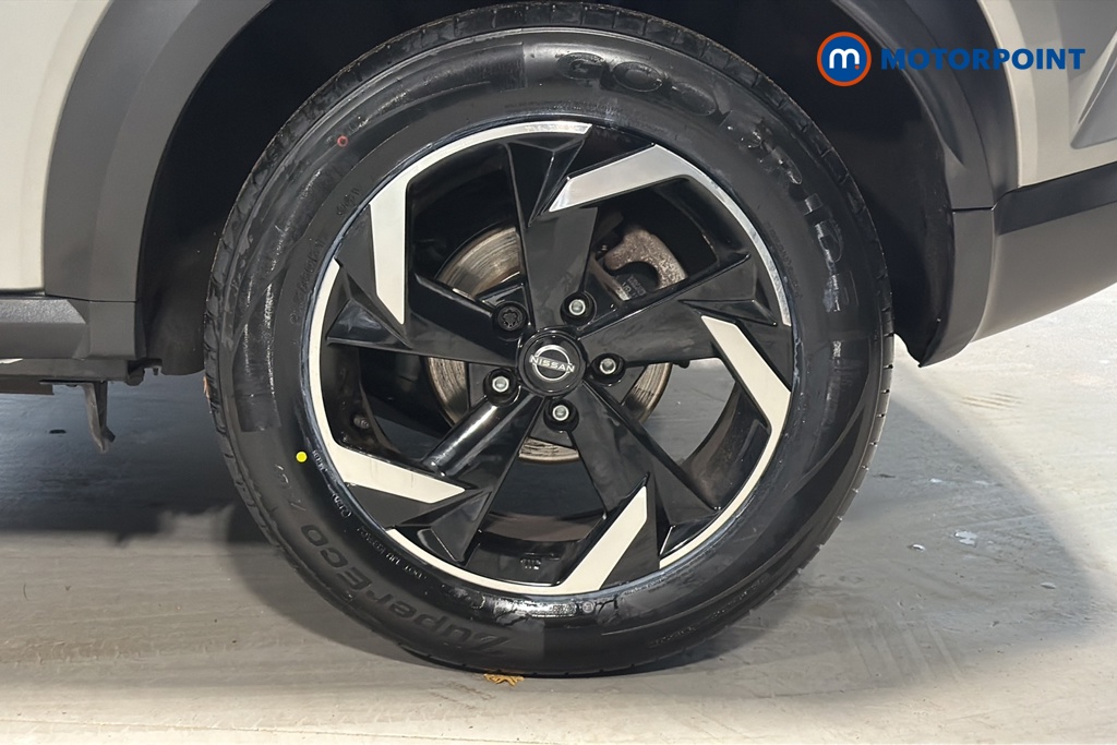 Nissan Juke N-Connecta Automatic Petrol SUV - Stock Number (1669794) - 45th supplementary image