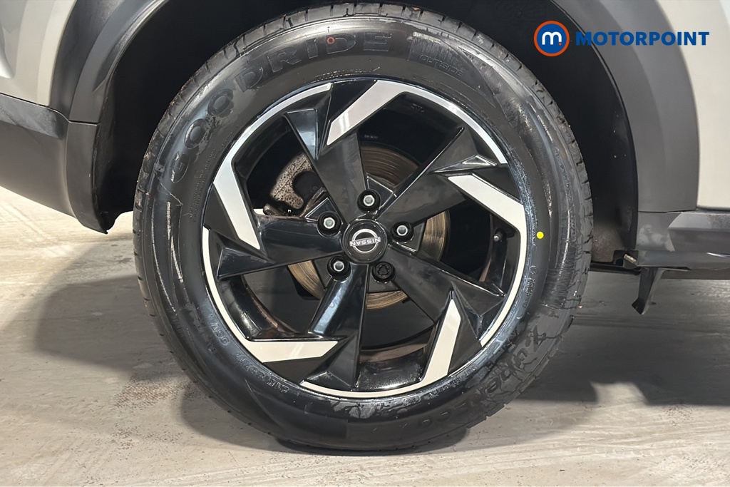 Nissan Juke N-Connecta Automatic Petrol SUV - Stock Number (1669794) - 46th supplementary image