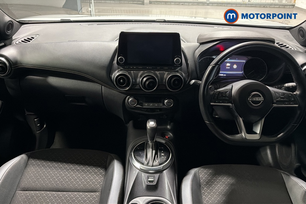 Nissan Juke N-Connecta Automatic Petrol SUV - Stock Number (1669794) - 1st supplementary image