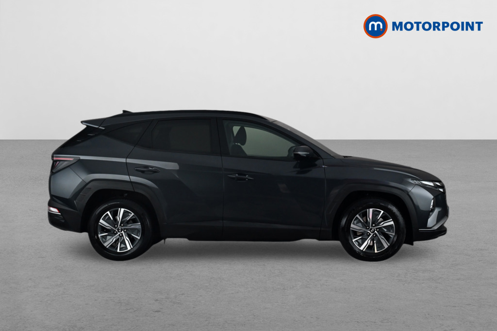 Hyundai Tucson Se Connect Manual Petrol SUV - Stock Number (1669815) - Drivers side
