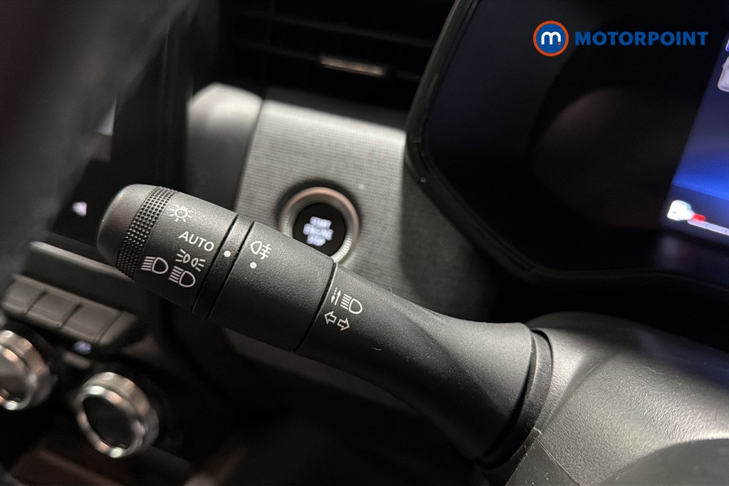 Renault Clio Evolution Manual Petrol Hatchback - Stock Number (1669851) - 5th supplementary image