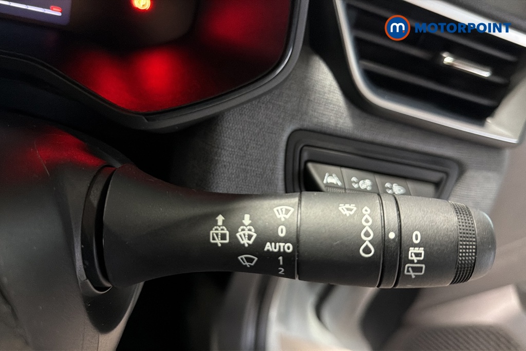 Renault Clio Evolution Manual Petrol Hatchback - Stock Number (1669851) - 6th supplementary image
