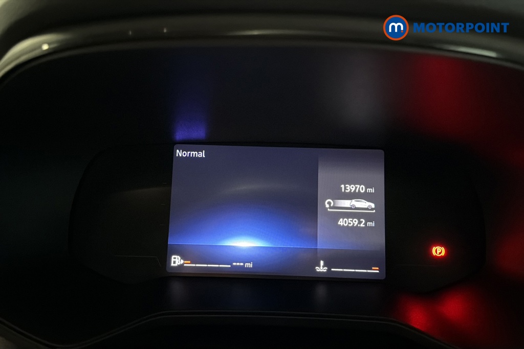 Renault Clio Evolution Manual Petrol Hatchback - Stock Number (1669851) - 7th supplementary image