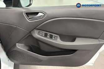 Renault Clio Evolution Manual Petrol Hatchback - Stock Number (1669851) - 18th supplementary image