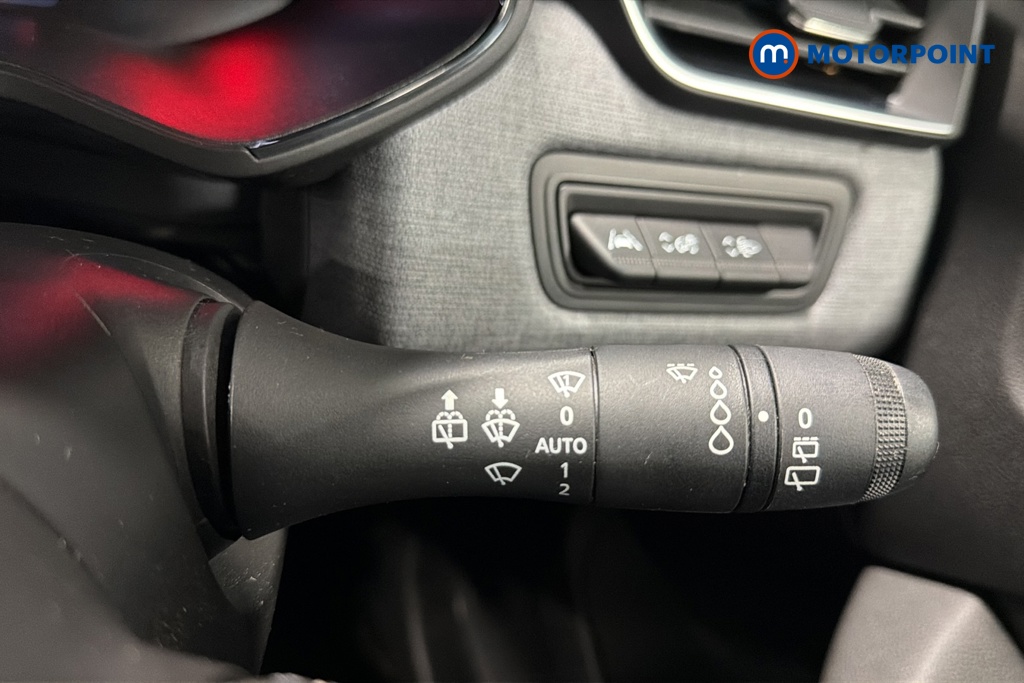 Renault Clio Evolution Manual Petrol Hatchback - Stock Number (1669909) - 6th supplementary image