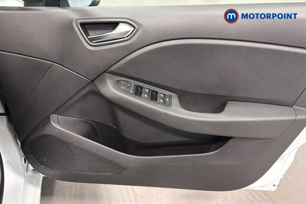 Renault Clio Evolution Manual Petrol Hatchback - Stock Number (1669909) - 18th supplementary image