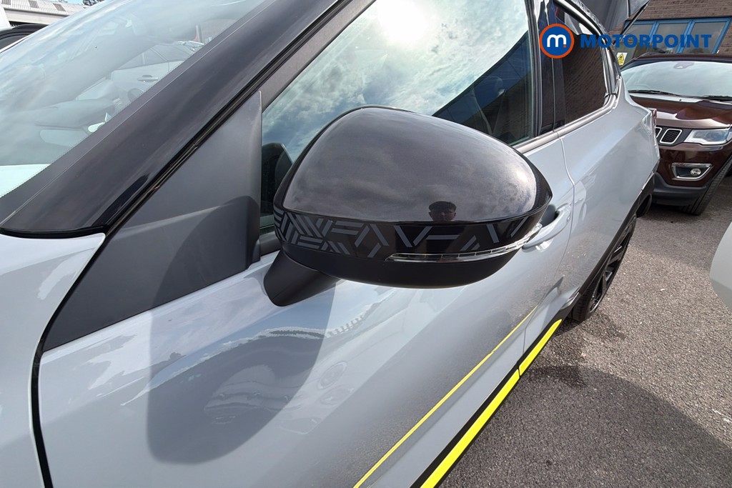 Nissan Juke Kiiro Manual Petrol SUV - Stock Number (1670107) - 19th supplementary image