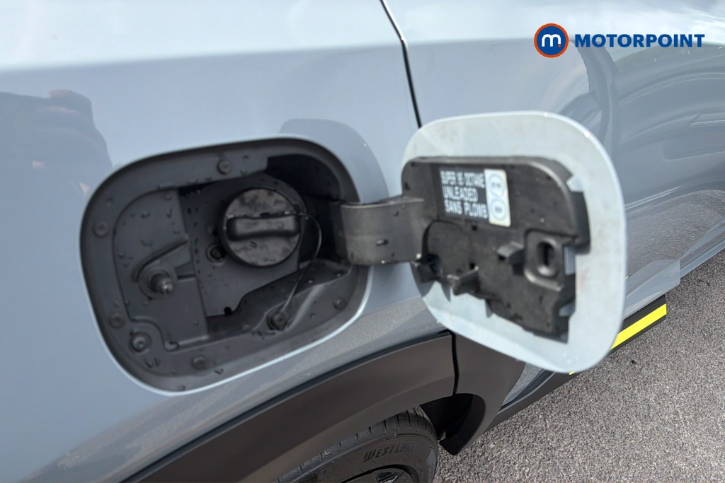 Nissan Juke Kiiro Manual Petrol SUV - Stock Number (1670107) - 26th supplementary image