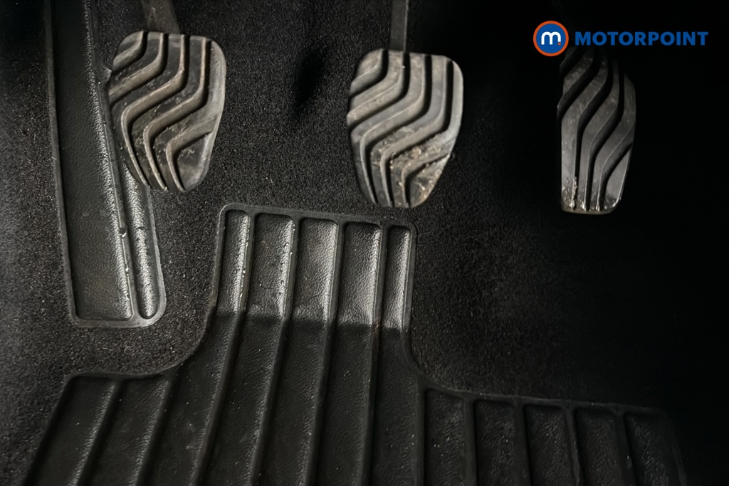 Renault Clio Evolution Manual Petrol Hatchback - Stock Number (1670197) - 24th supplementary image