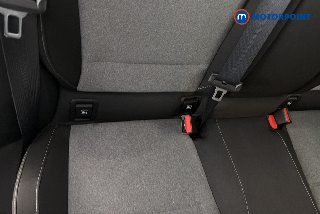 Renault Clio Evolution Manual Petrol Hatchback - Stock Number (1670197) - 27th supplementary image