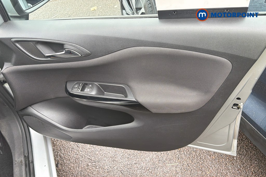 Vauxhall Corsa Sri Nav Manual Petrol Hatchback - Stock Number (1670340) - 1st supplementary image