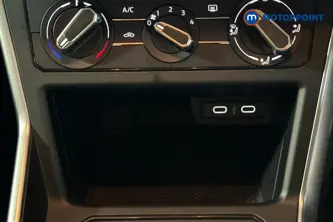 Volkswagen Polo Life Manual Petrol Hatchback - Stock Number (1670385) - 995th supplementary image