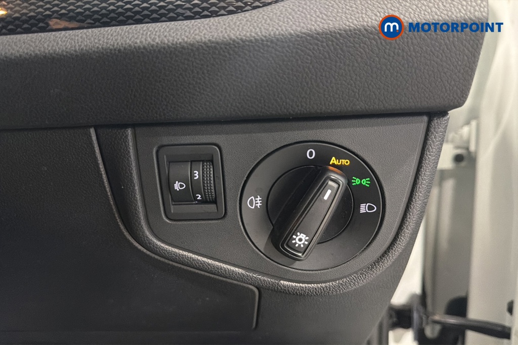 Volkswagen Polo Life Manual Petrol Hatchback - Stock Number (1670385) - 11th supplementary image