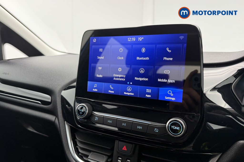 Ford Fiesta Zetec Manual Petrol Hatchback - Stock Number (1670758) - 10th supplementary image