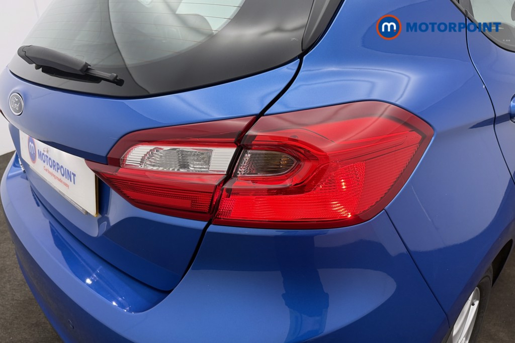 Ford Fiesta Zetec Manual Petrol Hatchback - Stock Number (1670758) - 17th supplementary image