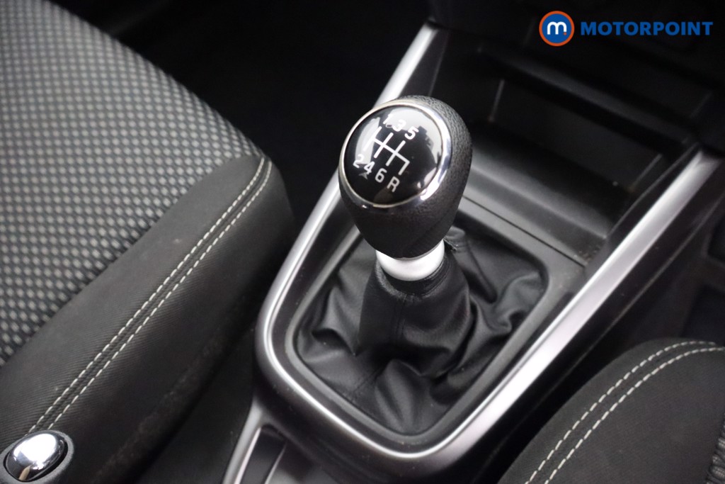 Suzuki Vitara Sz-T Manual Petrol SUV - Stock Number (1670979) - 4th supplementary image