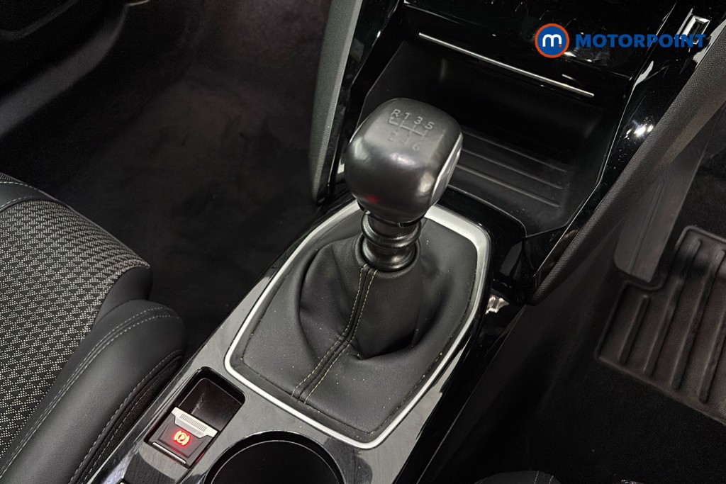 Peugeot 2008 GT Manual Petrol SUV - Stock Number (1671099) - 15th supplementary image