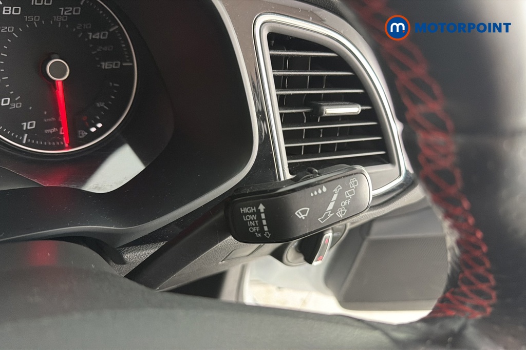Seat Leon FR Manual Petrol Hatchback - Stock Number (1671116) - 6th supplementary image