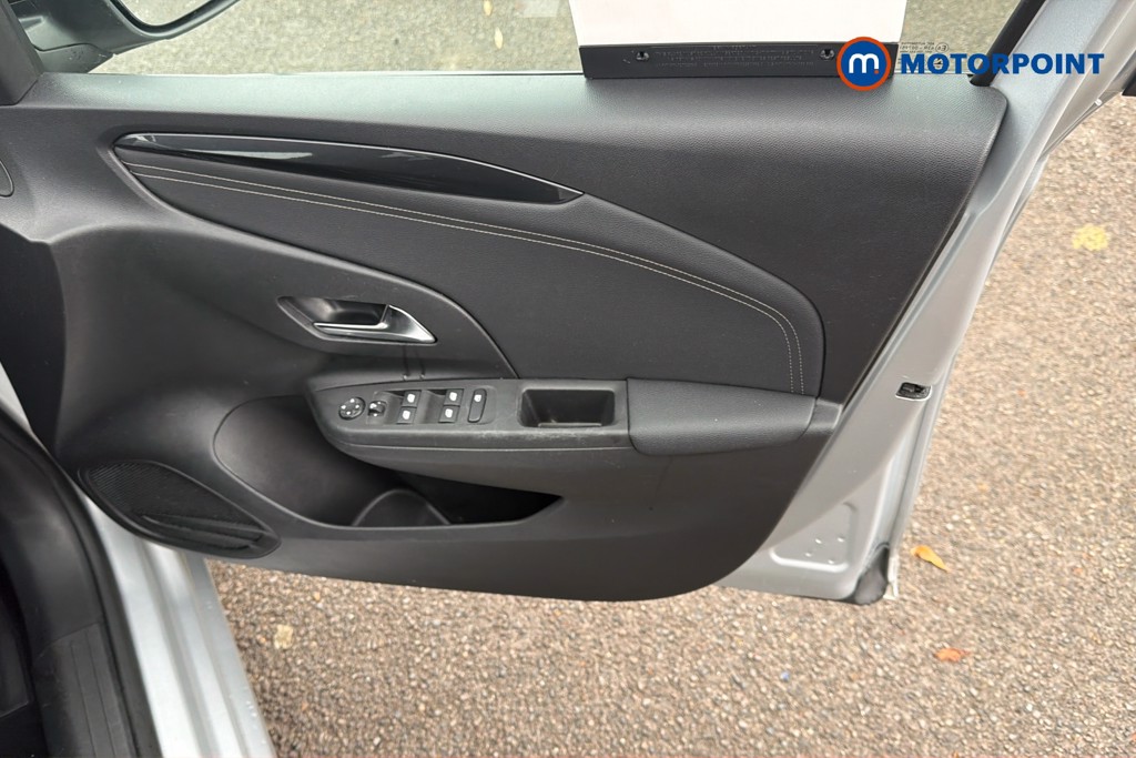Vauxhall Corsa Elite Edition Manual Petrol Hatchback - Stock Number (1671358) - 1st supplementary image