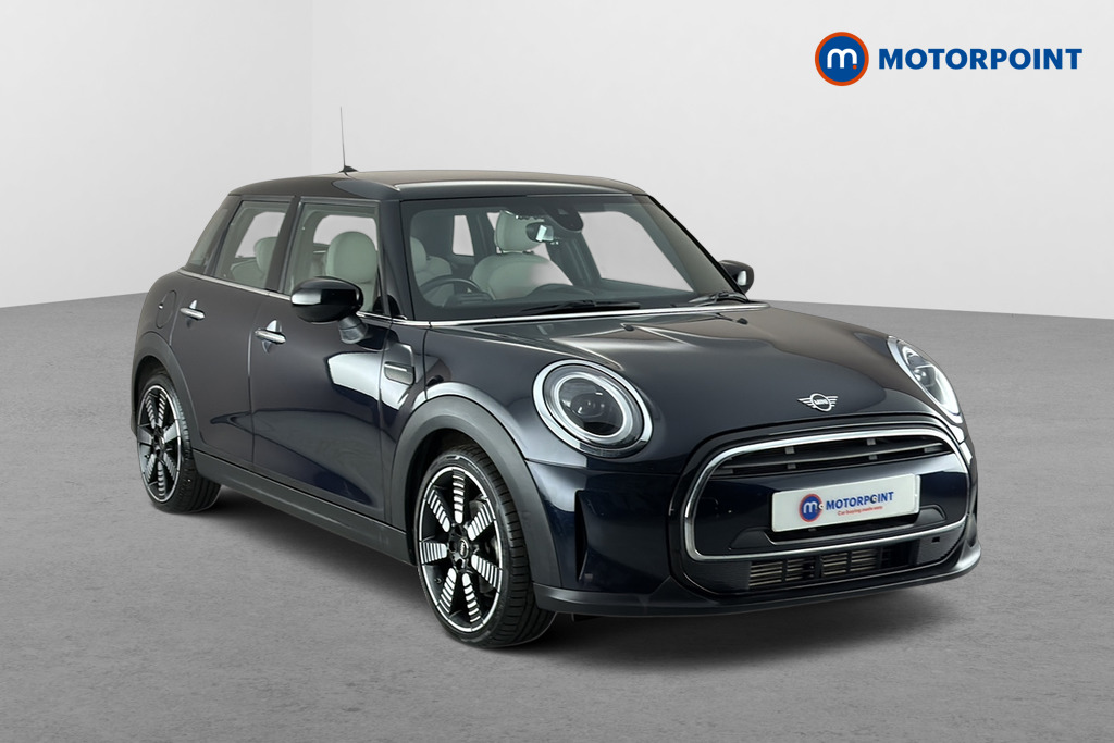 Mini Hatchback Cooper Exclusive Automatic Petrol Hatchback - Stock Number (1671381) - Drivers side front corner