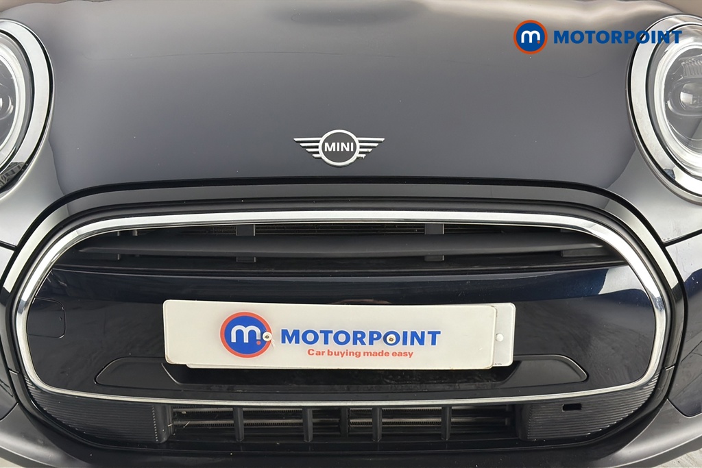 Mini Hatchback Cooper Exclusive Automatic Petrol Hatchback - Stock Number (1671381) - 43rd supplementary image
