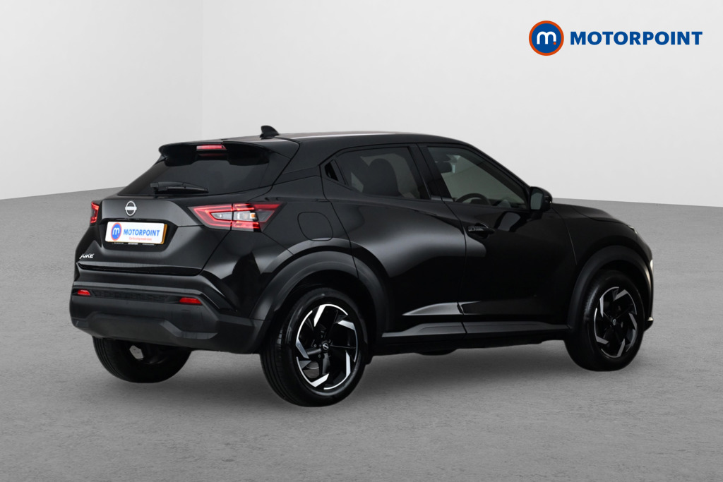 Nissan Juke N-Connecta Automatic Petrol SUV - Stock Number (1671482) - Drivers side rear corner