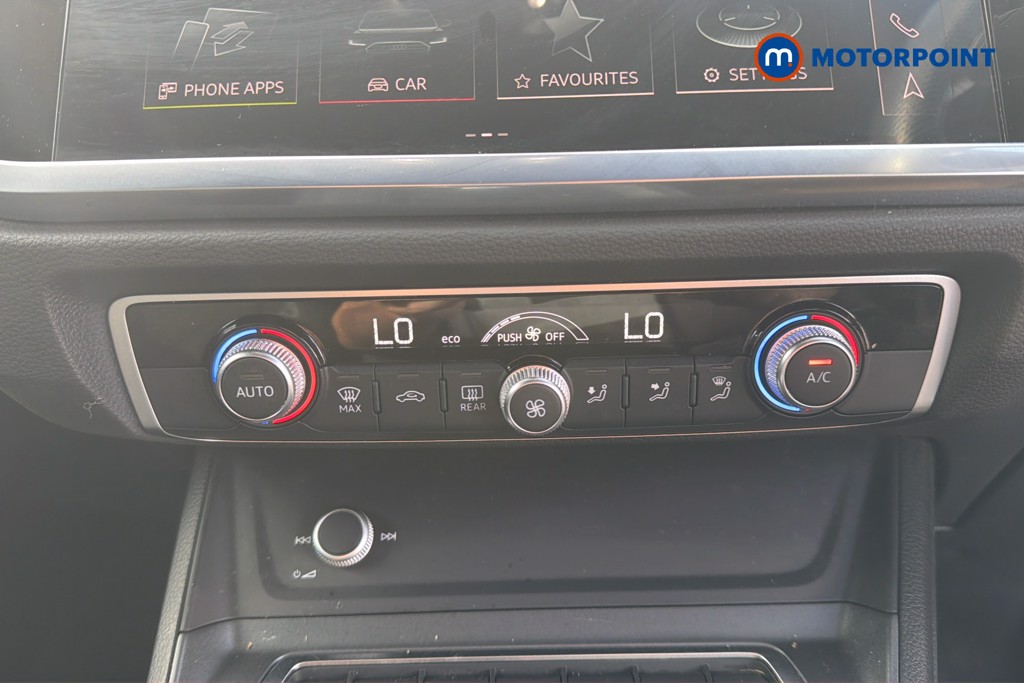 Audi Q3 Black Edition Automatic Petrol SUV - Stock Number (1671591) - 16th supplementary image