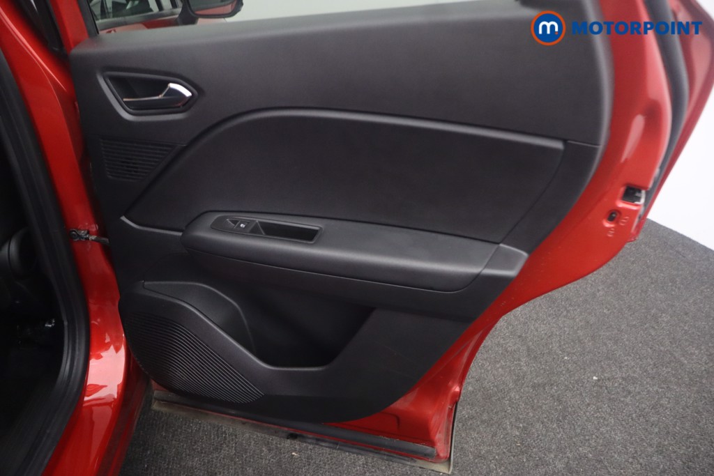 Renault Captur Iconic Edition Automatic Petrol-Electric Hybrid SUV - Stock Number (1671741) - 22nd supplementary image