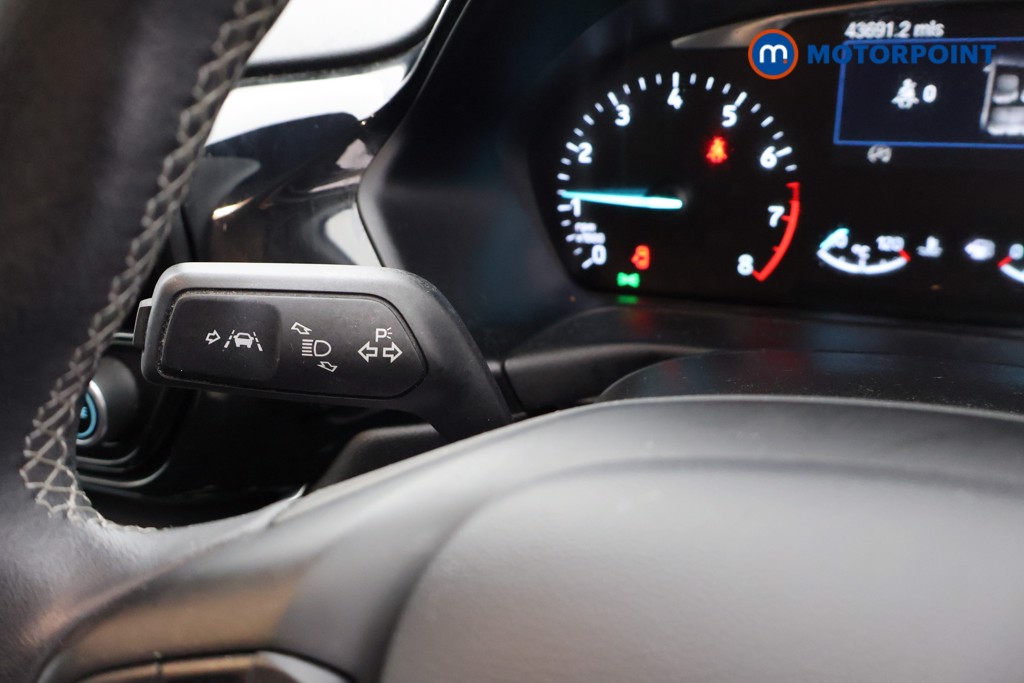 Ford Fiesta Titanium Manual Petrol Hatchback - Stock Number (1671760) - 8th supplementary image