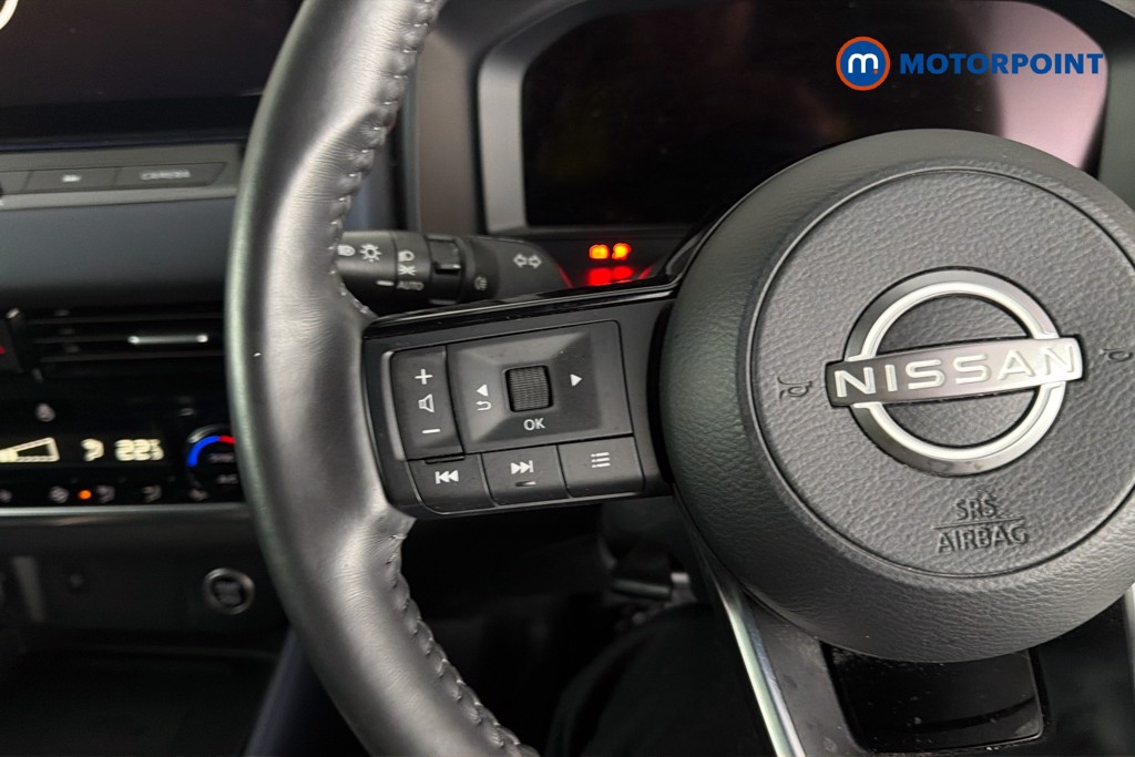 Nissan Qashqai Tekna Manual Petrol SUV - Stock Number (1671841) - 3rd supplementary image