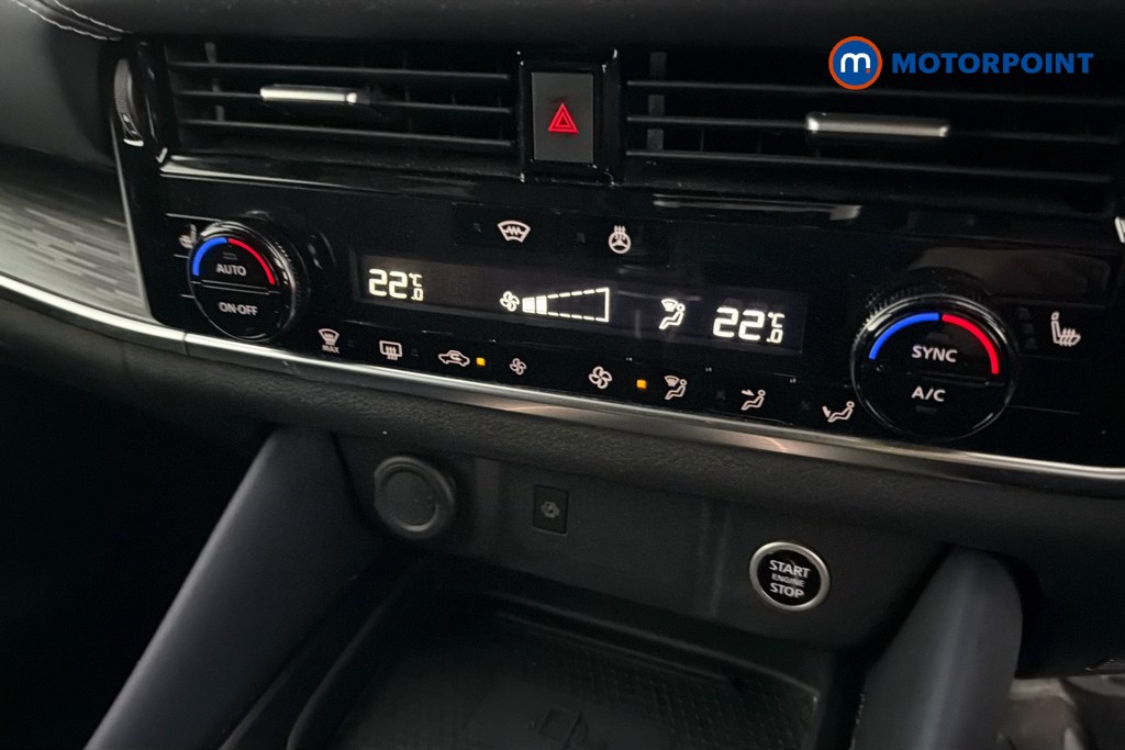Nissan Qashqai Tekna Manual Petrol SUV - Stock Number (1671841) - 11th supplementary image