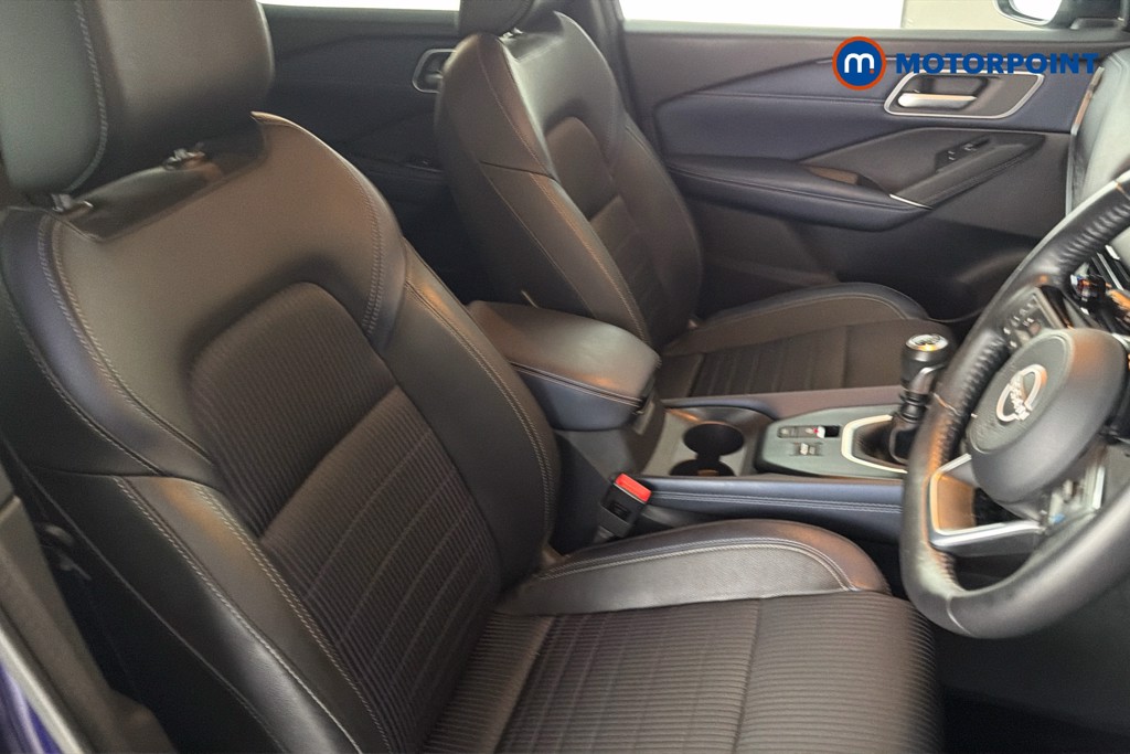Nissan Qashqai Tekna Manual Petrol SUV - Stock Number (1671841) - 13th supplementary image