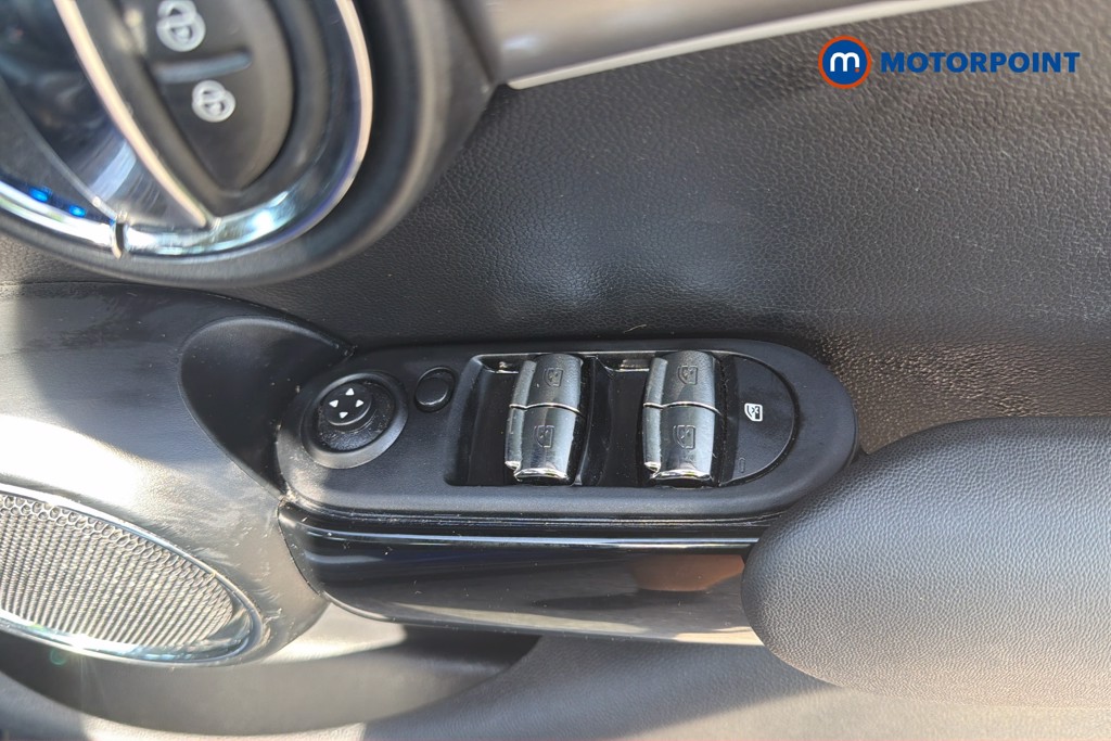 Mini Hatchback Cooper Exclusive Manual Petrol Hatchback - Stock Number (1671913) - 3rd supplementary image