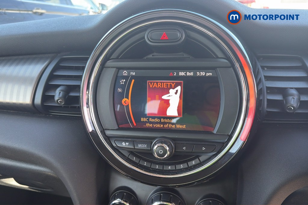 Mini Hatchback Cooper Exclusive Manual Petrol Hatchback - Stock Number (1671913) - 11th supplementary image