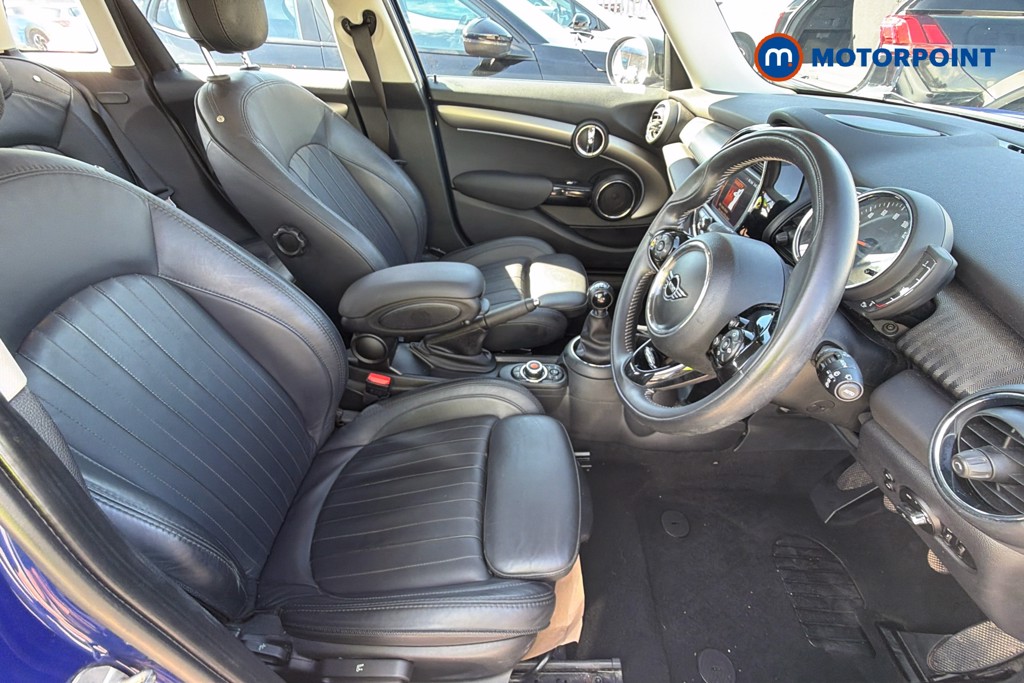 Mini Hatchback Cooper Exclusive Manual Petrol Hatchback - Stock Number (1671913) - 18th supplementary image