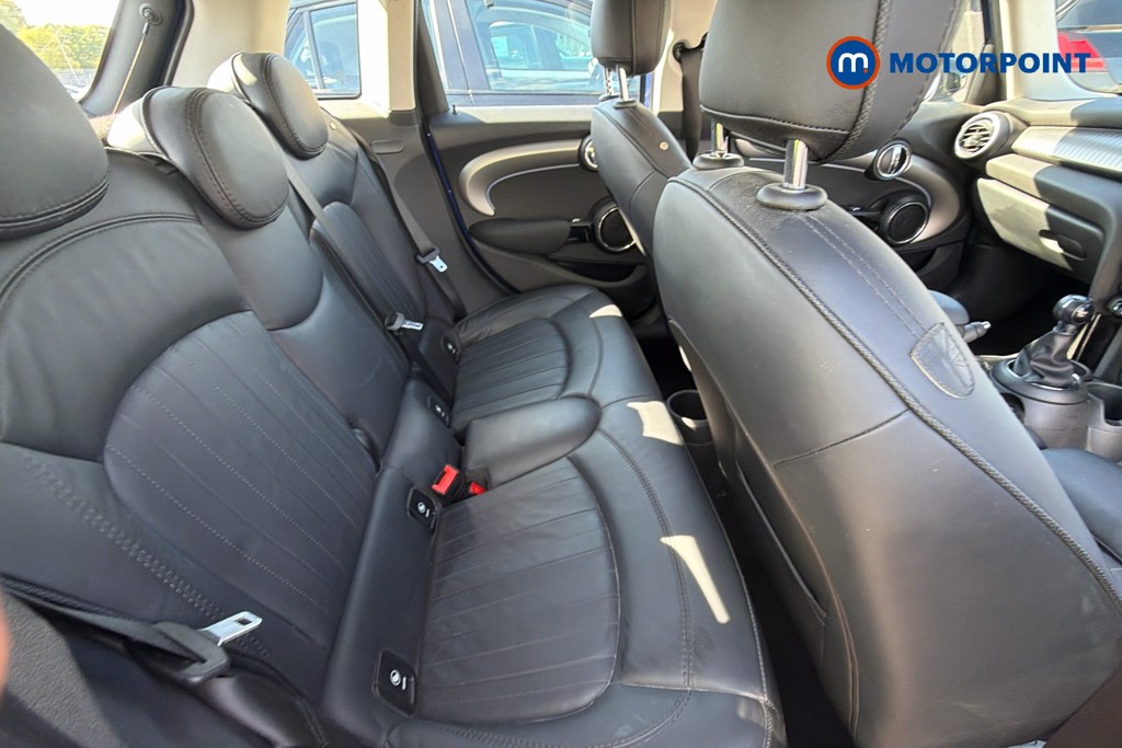 Mini Hatchback Cooper Exclusive Manual Petrol Hatchback - Stock Number (1671913) - 32nd supplementary image