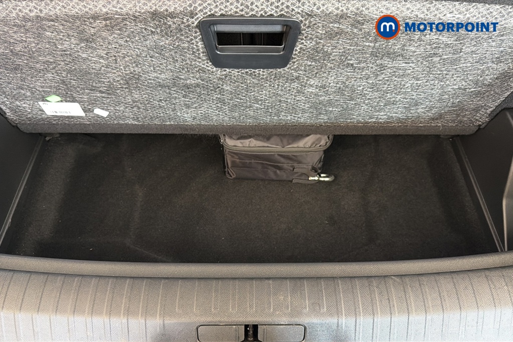 Peugeot 5008 Allure Premium Automatic Petrol SUV - Stock Number (1672162) - 33rd supplementary image