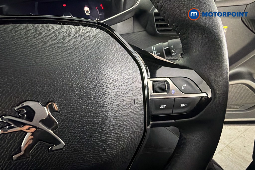 Peugeot 2008 Allure Premium-Plus Manual Petrol SUV - Stock Number (1672168) - 4th supplementary image