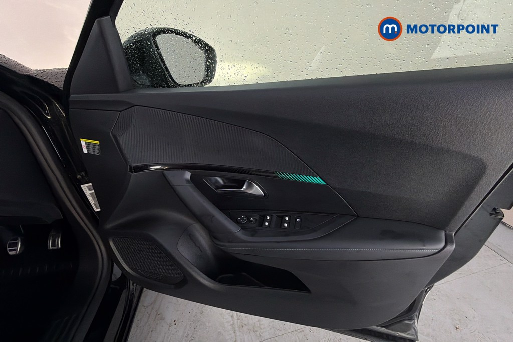 Peugeot 2008 Allure Premium-Plus Manual Petrol SUV - Stock Number (1672168) - 19th supplementary image
