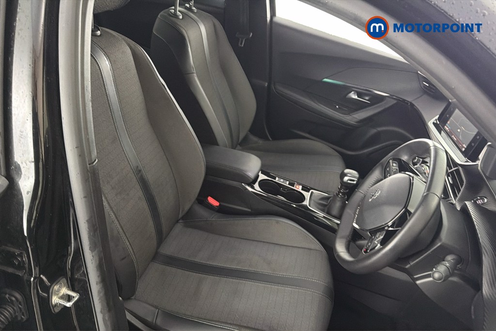 Peugeot 2008 Allure Premium-Plus Manual Petrol SUV - Stock Number (1672168) - 22nd supplementary image
