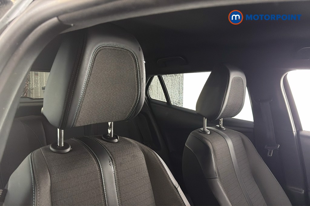 Peugeot 2008 Allure Premium-Plus Manual Petrol SUV - Stock Number (1672168) - 23rd supplementary image