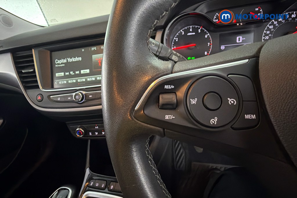 Vauxhall Crossland Design Manual Petrol SUV - Stock Number (1672199) - 3rd supplementary image