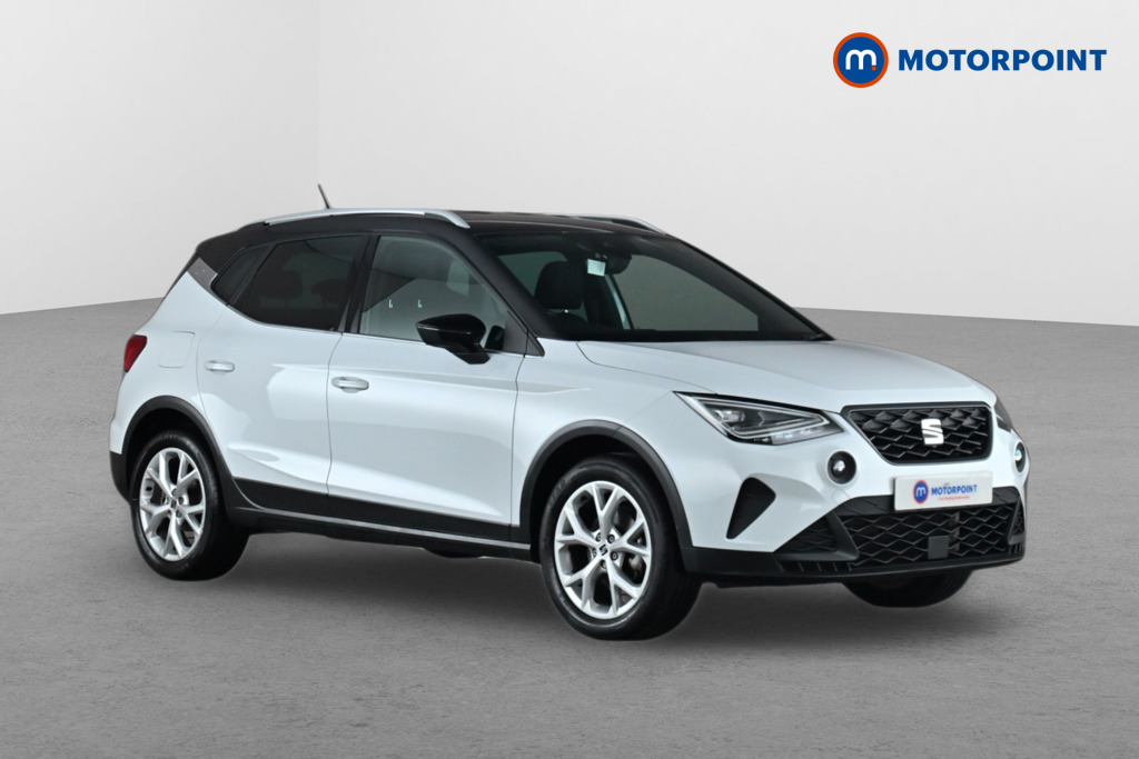 SEAT Arona listing photo