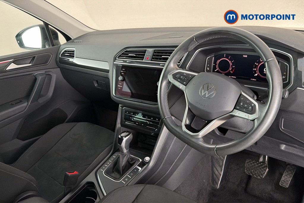 Volkswagen Tiguan Elegance Automatic Petrol Plug-In Hybrid SUV - Stock Number (1672852) - 2nd supplementary image