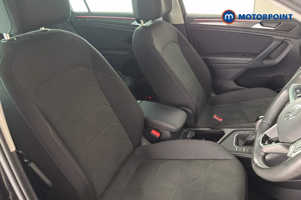 Volkswagen Tiguan Elegance Automatic Petrol Plug-In Hybrid SUV - Stock Number (1672852) - 15th supplementary image