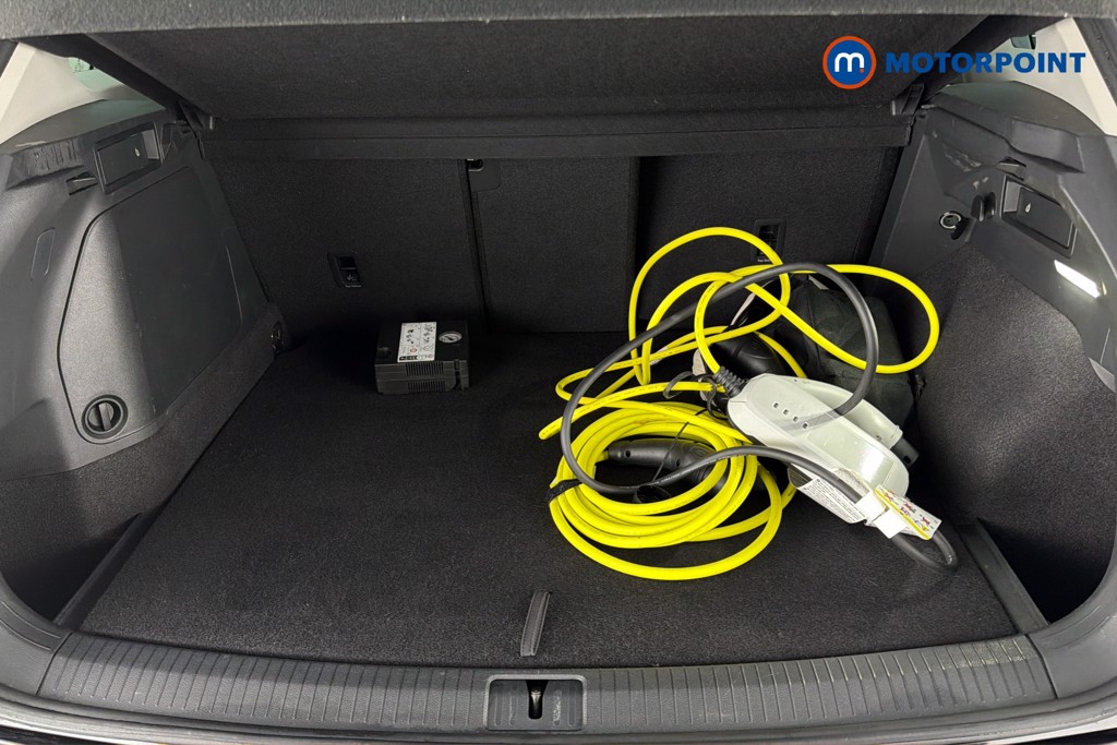Volkswagen Tiguan Elegance Automatic Petrol Plug-In Hybrid SUV - Stock Number (1672852) - 33rd supplementary image